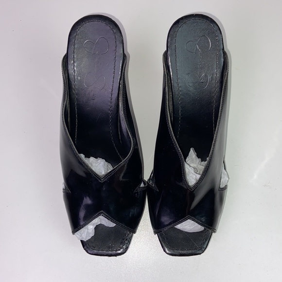 Classy, Fun, Flirty Jessica Simpson Patent Wedges, Black 7.5 - Picture 2 of 10